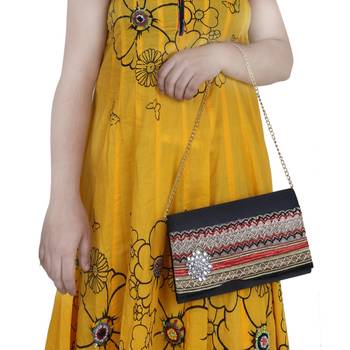 Embellished Matte Black Clutch Handbag 4
