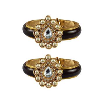 Maroon Stone Acrylic-Brass Bangle 1