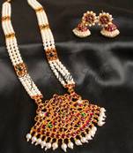 Beautiful Gold Plated Kemp Green Pearl Haar Set