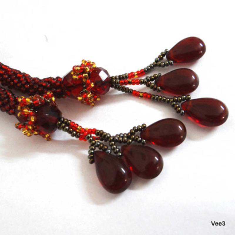 Red lariat