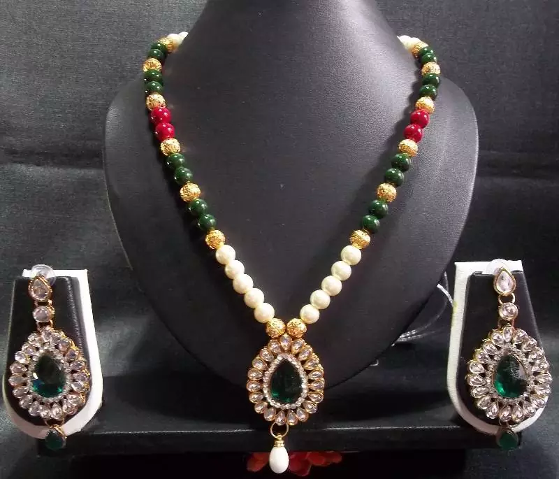 Kundan Peandant Pearl Necklace Set