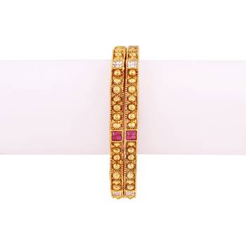 Hi-fliers choice gold plated antique bangle 2