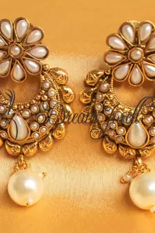 BEAUTIFUL PEARL BALI EARRINGS - DJ16698