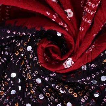 Red cotton embellished bandhej dupatta 3