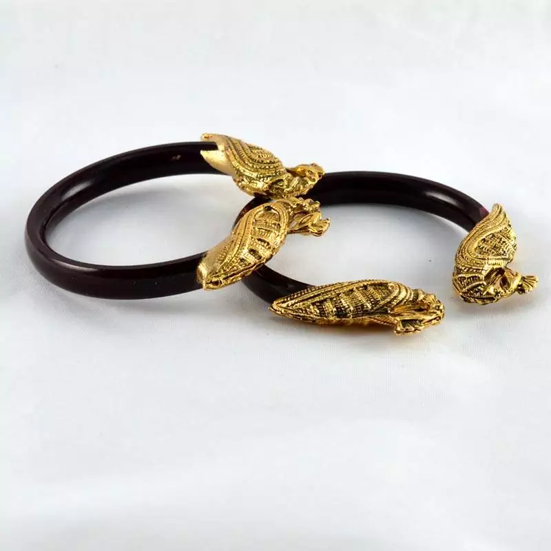 Royal Stretchable Bangles 21Cut Colour Maroon