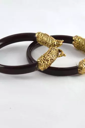 Preety Stretchable Bangles 21Cut Colour Maroon