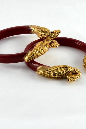 Acrylic Stretchable Bangles 21Cut Colour Red