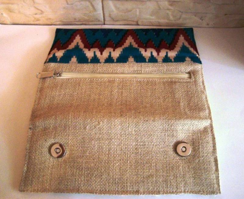 Ikat & Jute wallet - Green