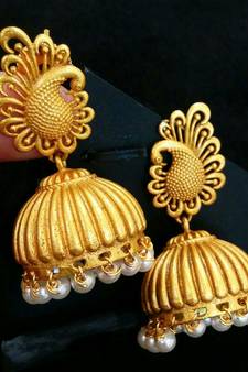 Gorgeous Matt Finish High Gold Temple Jumkas
