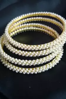 pearl bangle