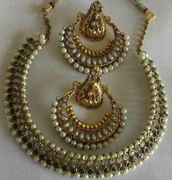 Green Colour Necklace set with Traditional Ram Leela Pearl Earrings 1