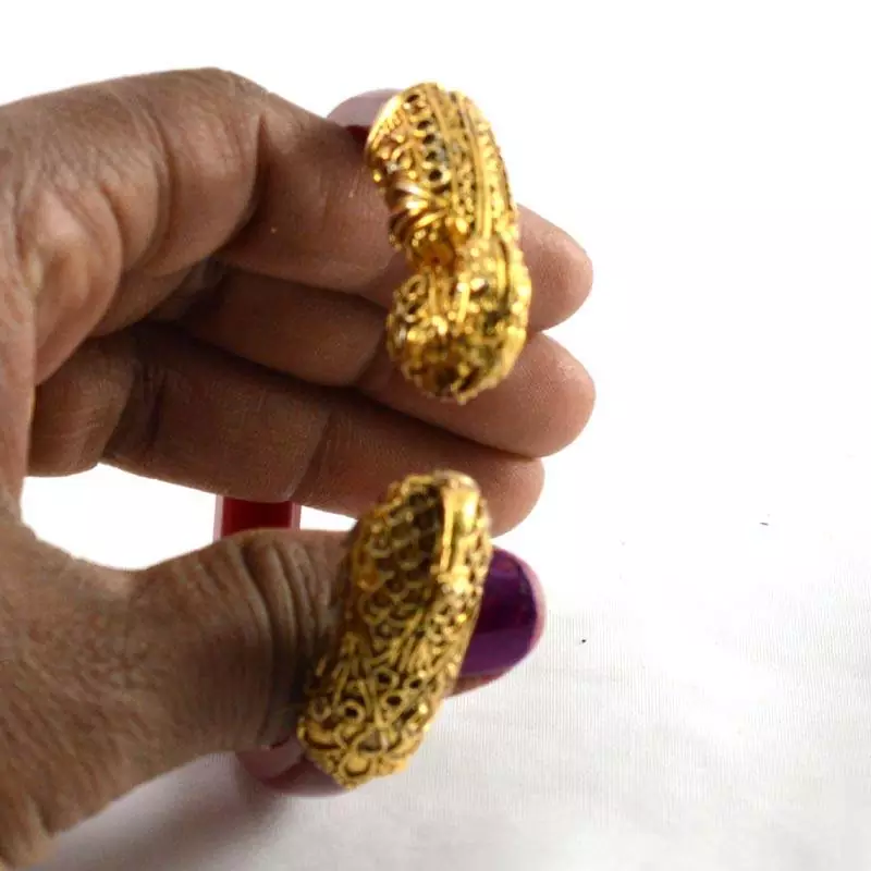 Sizzling Stretchable Bangles 21Cut Kara  Colour Red