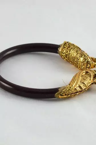 Sizzling Stretchable Bangles Kara Colour Maroon