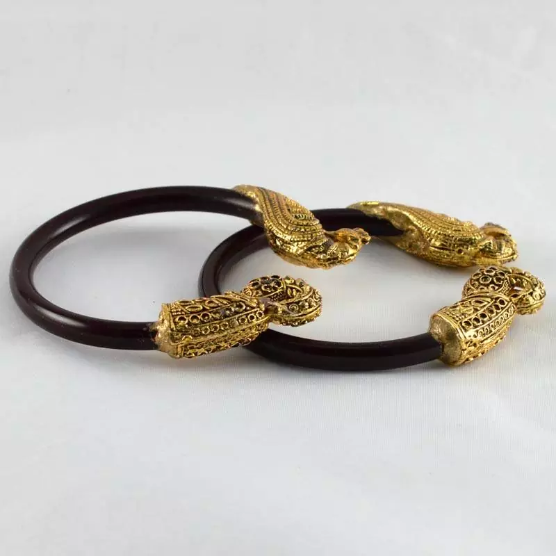 Dazzling Stretchable Bangles Colour Maroon