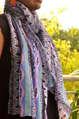 Designer quirky trendy printed multicolour scarf 2