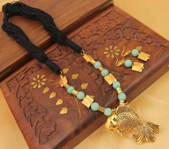 Beautiful Handmade Black Blue Necklace Set 1