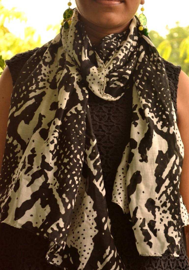 Designer quirky trendy printed multicolour scarf