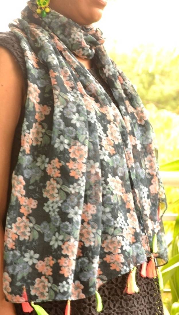 Designer quirky trendy printed multicolour scarf