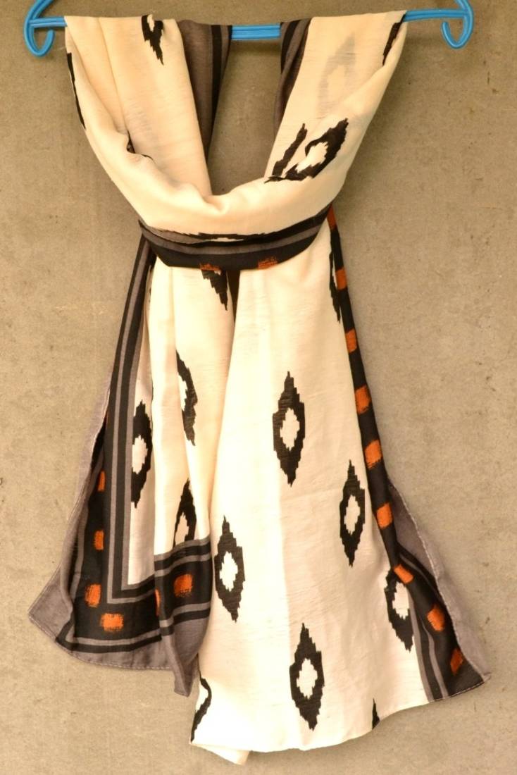 Designer quirky trendy printed multicolour scarf