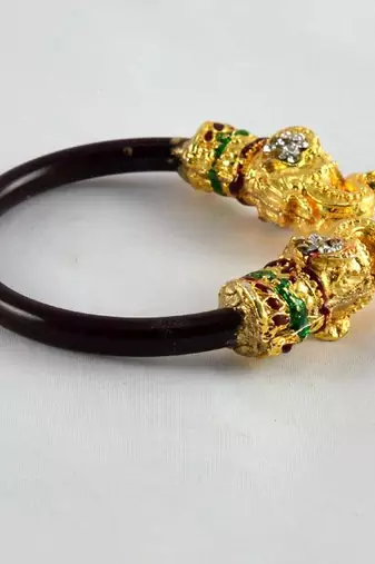 Designer Stretchble Bangles Kara Colour Maroon