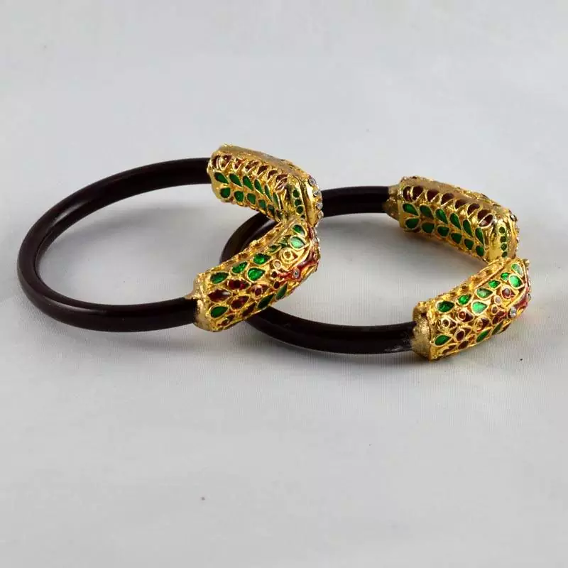 Alluring Stretchable Bangles Colour Maroon