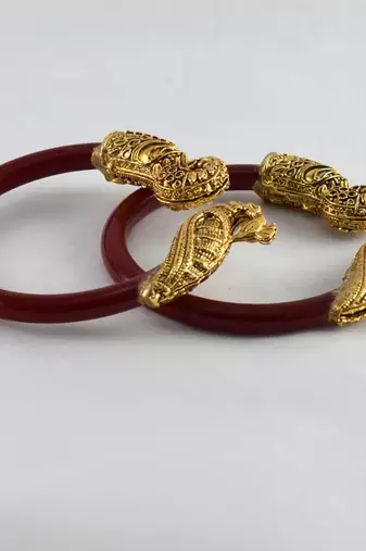 Wonderfull Stretchable Bangles Colour Red