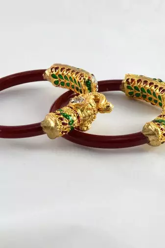 Multicolour Stretchable Bangles Colour Red