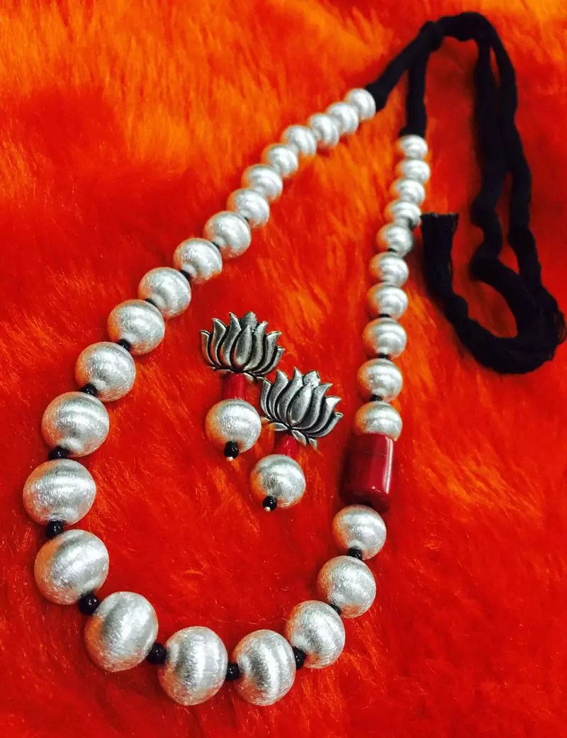 TRIBAL DESIGER GERMAN SILVER BIG BEADS NECKLACE SET