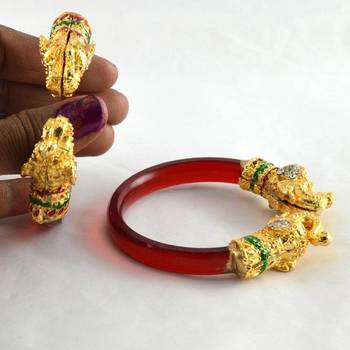 Marvellous Stretchable Bangles 21Cut Trans Red 2