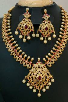 Georgeous High Gold Plated Rubys And  Stones Necklace Set
