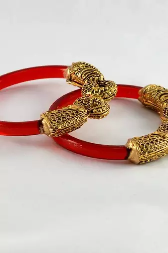 Wonderful Stretchable Bangles Trans Red