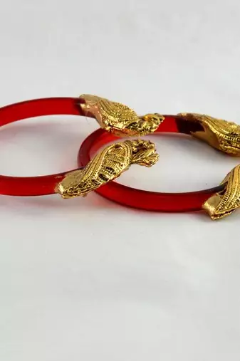 Beautiful  Stretchable Bangles Trans Red