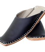 Matt black leather half shoe