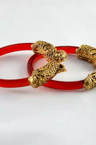 Preety Stretchable Bangles Trans Red