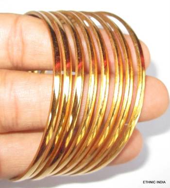 PLAIN THIN 8 BANGLE SET GOLD TONE sz 2.10 XXL 5
