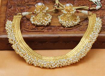 Designer Gold Plated Pearl Necklace 1
