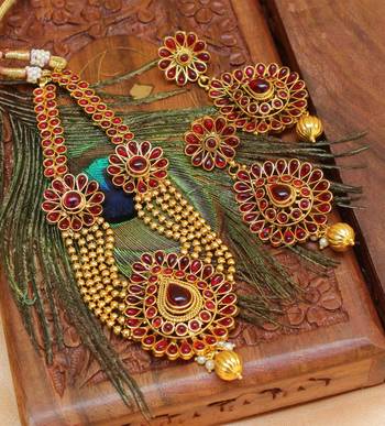 Gorgeous Gold Plated Kempu Necklace Set 1