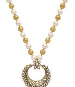 White Pearls Patchi Chaand Necklace