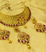 Ethnic Kemp Stone Bridal Choker Necklace Set With Maang Tikka