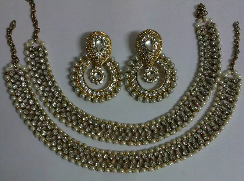 Designer Fancy Kundan Earings with Traditional Anklets