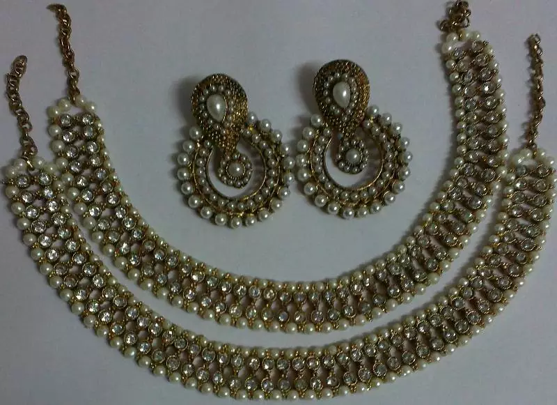 Designer Fancy Pearl Earings with Traditional Anklets