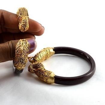 Wonderful Stretchable 21Cut Bangles Colour Maroon 2