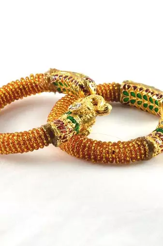 Impressive Stretchable Bangles