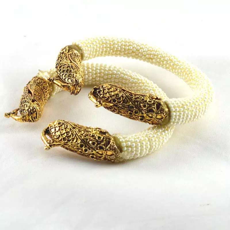 Stunning Stretchable Bangles