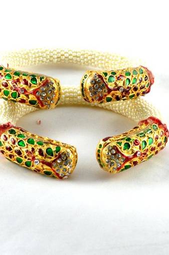 Vibrant Stretchable Bangles