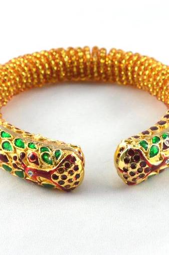 Beautiful Stretchable Moti Meenakari Bangles