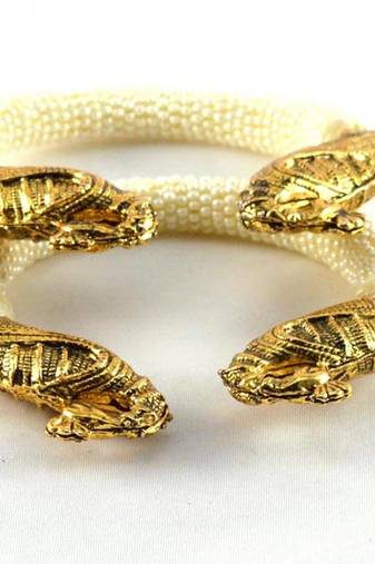 Attractive Stretchable Bangles
