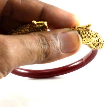 Acrylic stretchable bangles colour red 2