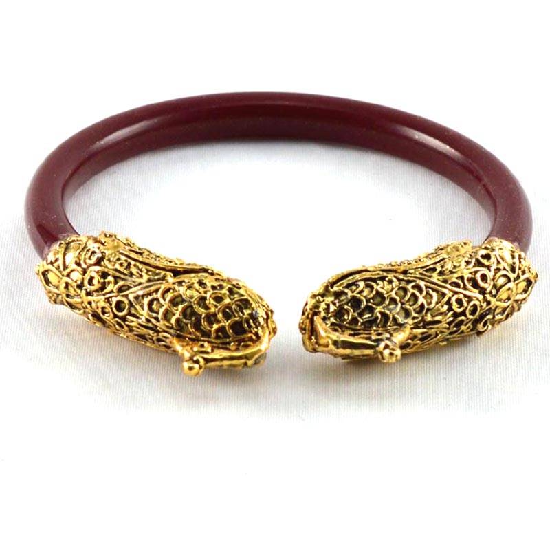 Acrylic stretchable bangles colour red
