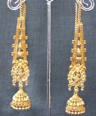 Wedding Golden Jhumka Chain Earring 1